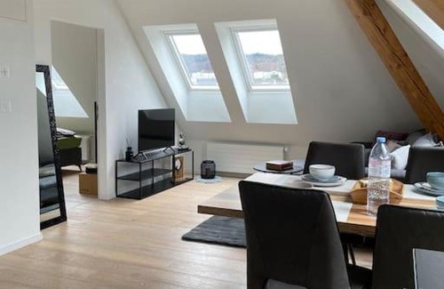 Altstetten Apartment | Gemütliche & zentrale Wohnung in der Stadt Zürich