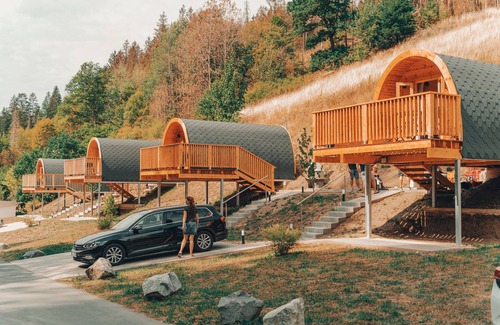 Wilhelmsthal Apartment | Gemütliches Chalet für bis zu Drei Personen mit Eigener Küchenzeile