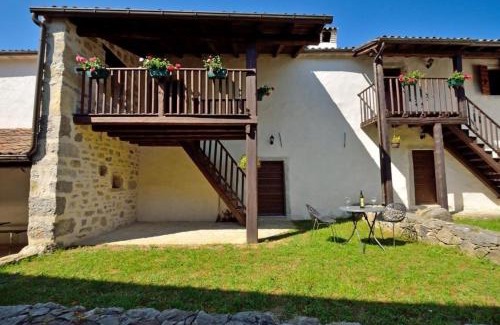 Kotli House | Gemütliches Ferienhaus In Kotli Mit Grill, Terrasse Und Garten