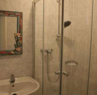 Hoehr-Grenzhausen Apartment | Gemütliches großzügiges Apartment