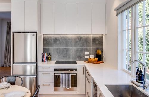 Havelock North House | Gem on Gillean - Havelock North Holiday Home