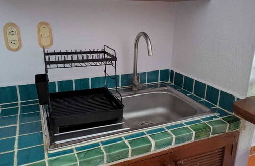 Gonzalo Guerrero Condo | GEM w Pool near BEACH & 5th Ave. Hi-speed Wifi, Top-Notch LOCATION. KIDs OK!