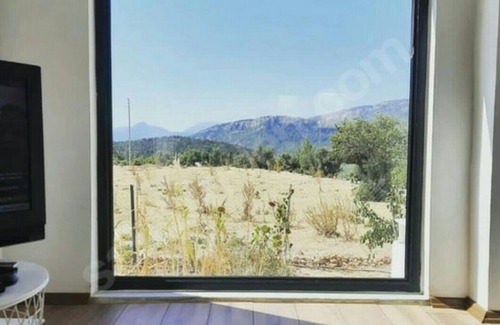 Korkuteli Villa | Geniş Bahçeli Villa, Dağ ve Orman Manzaralı. plaja ve kayak merkezine 30 kmn
