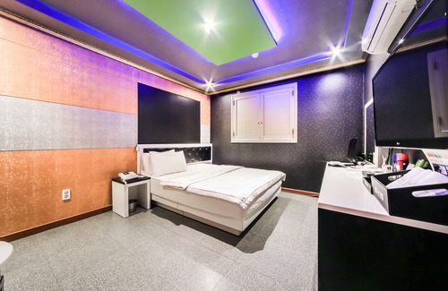 Somun Hotel | Geojedo Gohyeon Maldives