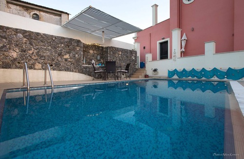 Perama Apartment | GEOMAR HOUSE 2 sky & view