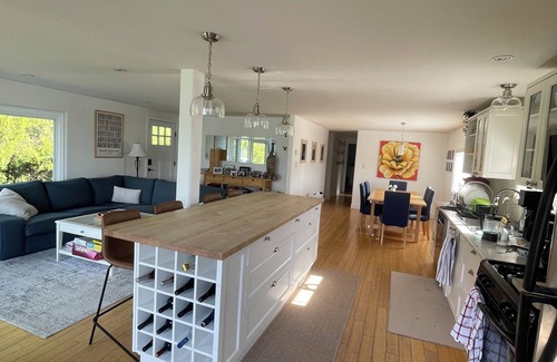 Okanagan-Similkameen House | Georgeous Lakefront Property in Wine Country!