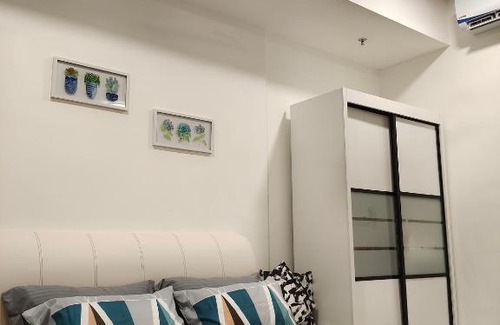 Downtown George Town Apartment | Georgetown 218 Tropicana Macalister
