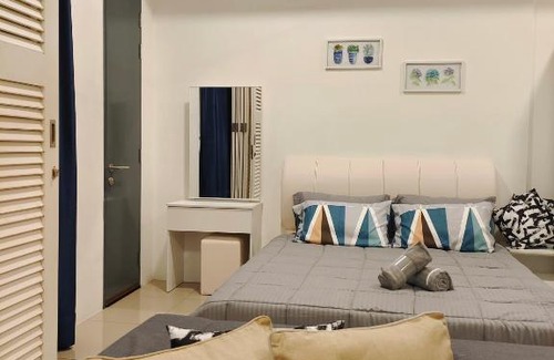 Downtown George Town Apartment | Georgetown 218 Tropicana Macalister
