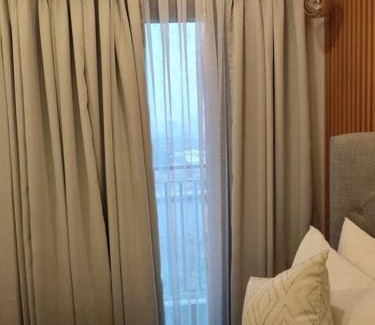 Barangay 76 Apartment | Georgia Luxe Suite at Shore 2 MOA