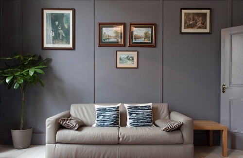 City Centre Dublin Apartment | Georgian townhouse Grand Apartment