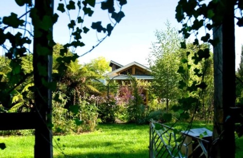 Daylesford Cottage | Georgie Gardens Daylesford ~ "Gorgeous" ~ Spa Bath