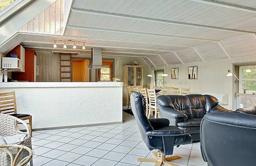 Blavand Strand House | Gepflegtes Ferienhaus mit Pool für 10 Personen