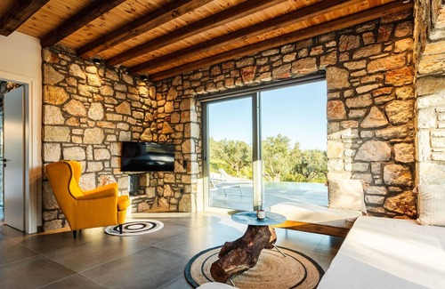 Pylos-Nestoras Villa | Gerakada Luxury Private Pool Villa-Up to 10 guests