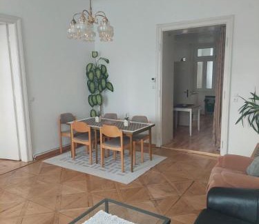 Schottenfeld Apartment | Gerald`s Apartment 12