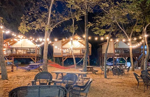 Seguin House | Geronimo Creek Retreat Getaway Cabin #1