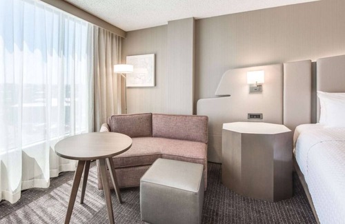 Downtown Denver Hotel | Get Ready for a Blissful Getaway! w/Pool, Near Museum of Contemporary Art