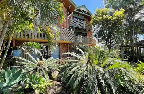 Southport Apartment | Get Sandy - 5/34 Lawson St