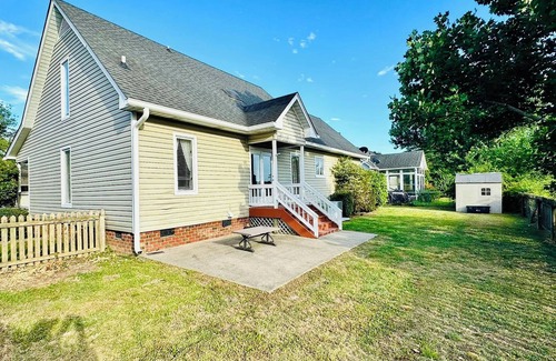 Greenville House | Getaway 5 Min to ECU Hospital & University