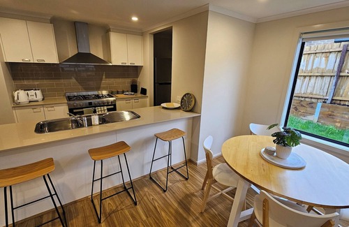 Newborough House | Getaway on Amaroo Way