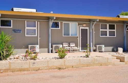 Exmouth Apartment | Getaway Villas Unit 38-9 - comfort on a budget