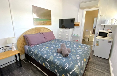 Exmouth Apartment | Getaway Villas Unit 38-9 - comfort on a budget