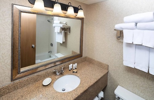 Kalispell Hotel | Getaway Weekend Trip! Pet-friendly, Indoor Pool, Quick Drive to Conrad Mansion!