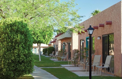 Lake Havasu City Hotel | GetAways at Havasu Dunes Resort