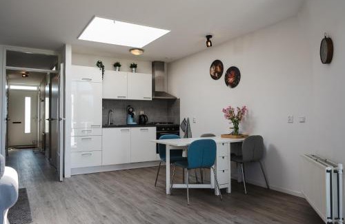 Burgervlotbrug Apartment | Gezellig 2 kamerappartement in Burgerbrug Dicht bij strand en natuur!