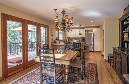 Black Butte Ranch House | GH219 | Luxury home in a quiet area w/hot tub and private big grass yard.