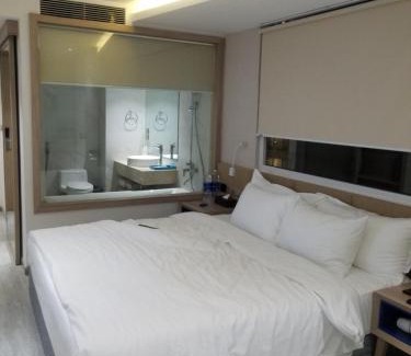 District 4 Hotel | Gia Huyền Hotel