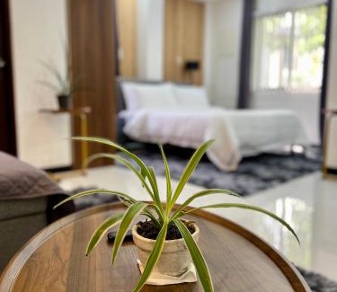 San Mateo Bed & Breakfast | GIA's Place