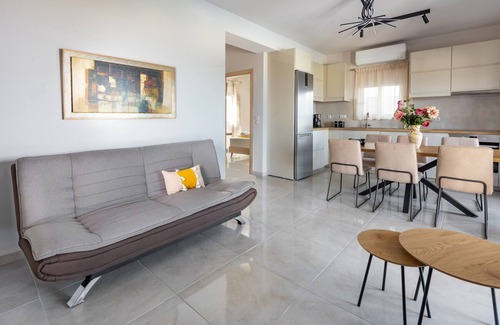 Kefalas Villa | Gianna's Panoramic Seaview Twin Villas with pools