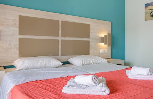 Katastari Apartment | Giannis Pool Studios 5, Alykes, Zakynthos, Greece