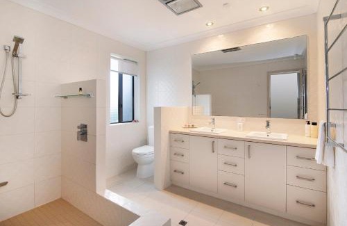 Dunsborough House | Gifford Getaway - Coastal Home in Dunsborough