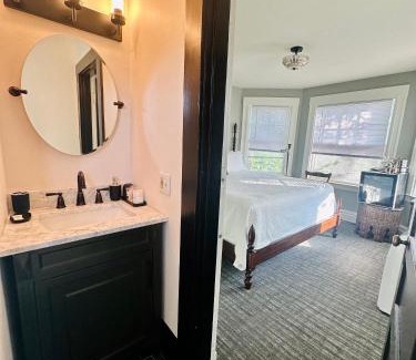Provincetown Hotel | Gifford House