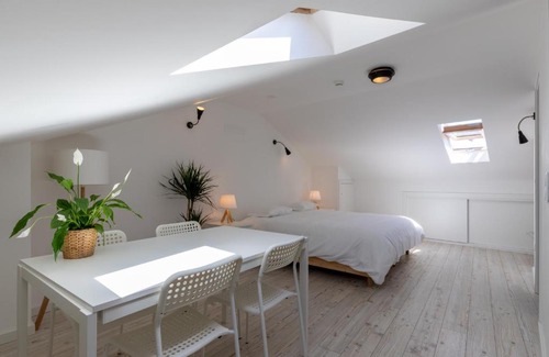 Ericeira Hostel | GiG Capsule Hostel