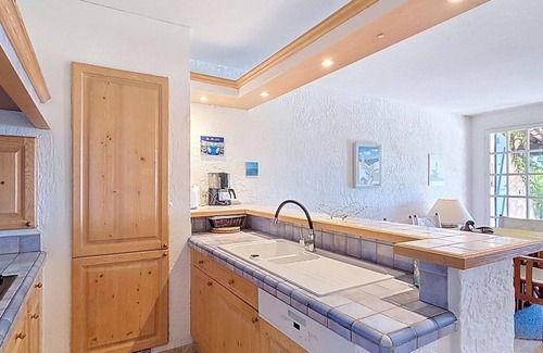La Croix-Valmer House | Gigaro - 2 bedroom farmhouse with sea view