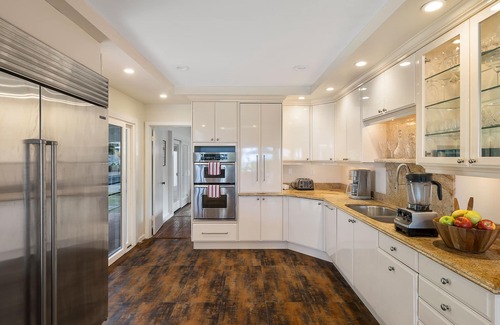 Kalama Tract House | Gigi's Retreat-Kailua Beach Front + Pool - Lic.1990/NUC-1783