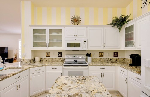 Gilbert House | Gilbert Home w/Yard, Golf Course On-Site