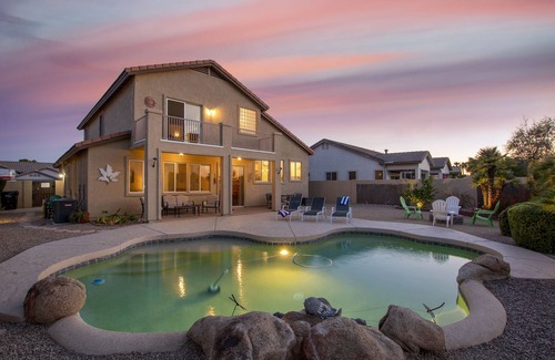 Greenfield Lakes House | Gilbert Oasis on a Golf Course