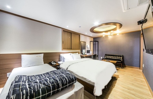 Gil-dong Hotel | Gildong Win