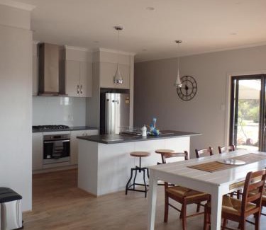 Baudin Beach House | Gilligan's Kangaroo Island