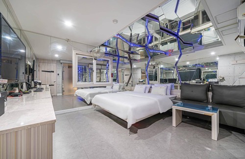 Gimhae Hotel | Gimhae Eobang-dong A Plus