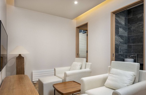 Hirafu Villa | Ginto Hirafu by H2 Life
