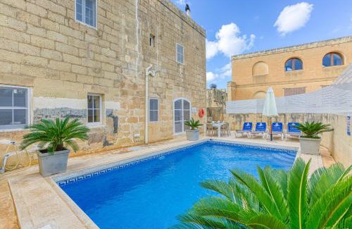 Victoria Villa | Girardu Holiday Home