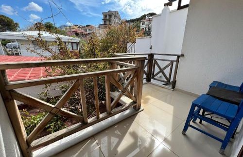 Karaburun Hotel | Giritli Rum Meyhanesi & Butik Otel