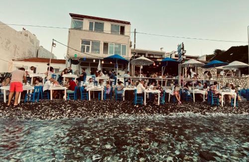 Karaburun Hotel | Giritli Rum Meyhanesi & Butik Otel