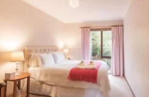 Limonite Other | Gisborne B&B Country Escape with Gardens