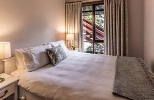 Limonite Other | Gisborne B&B Country Escape with Gardens