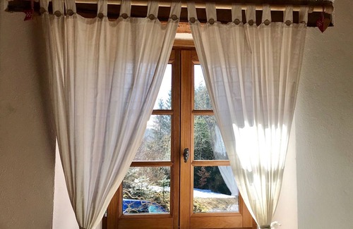 Fayet-Ronaye House | Gite 4⭐️en Auvergne, in the heart of nature, linen included, sleeps 12